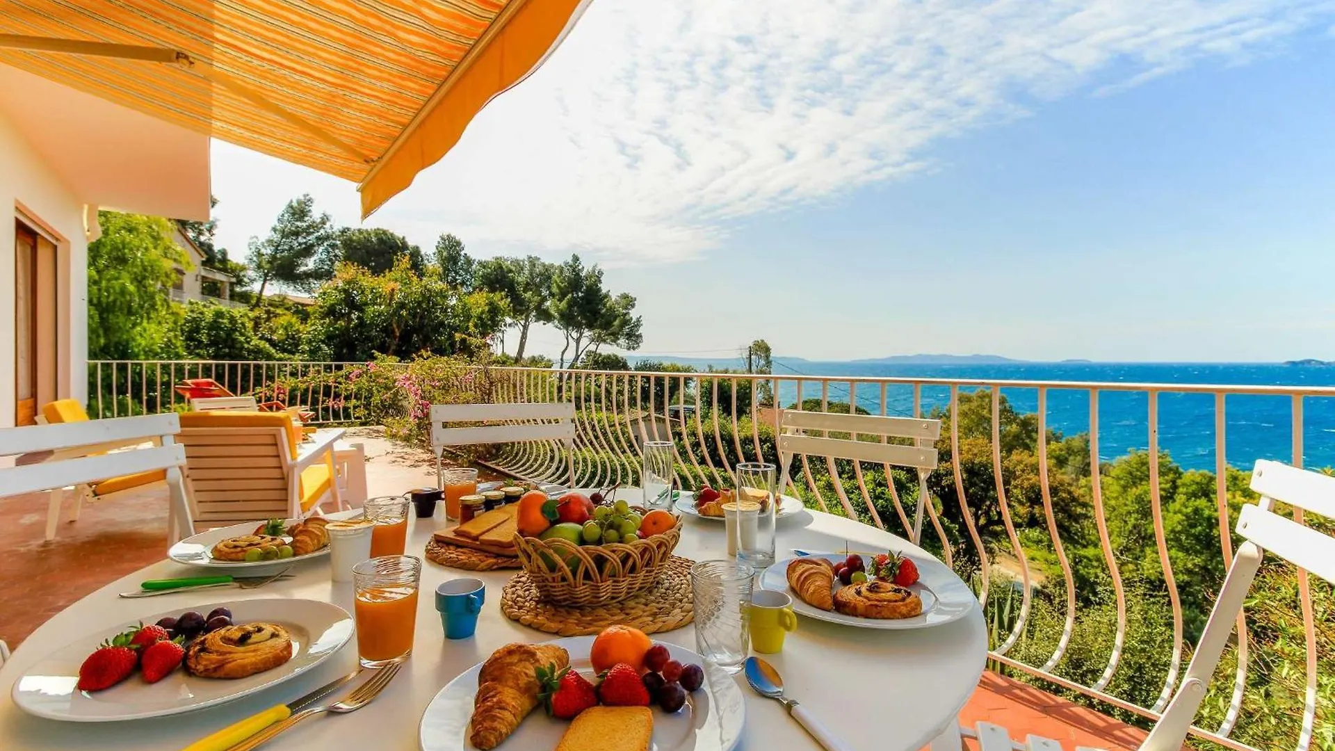 Select'Sohome - Villa De Vacances Pour 6 Personnes Avec Une Vue A 180 Degres - Piscine Et Services Inclus - Villa Figa Le Lavandou 0*,